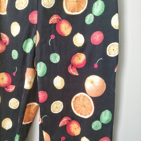 🍊Vintage Fruit Pattern Straight Leg Crop Pants 🍒 - Picture 4 of 9
